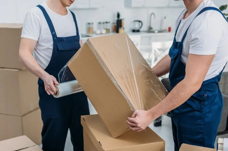 Securely packing boxes